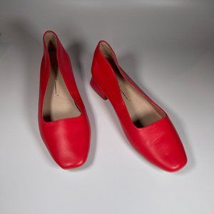 Intentionally Blank "Cola" low pumps, red, size 9